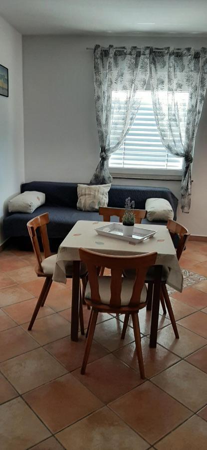 Villa Dobra Family Apartments Vir Ngoại thất bức ảnh