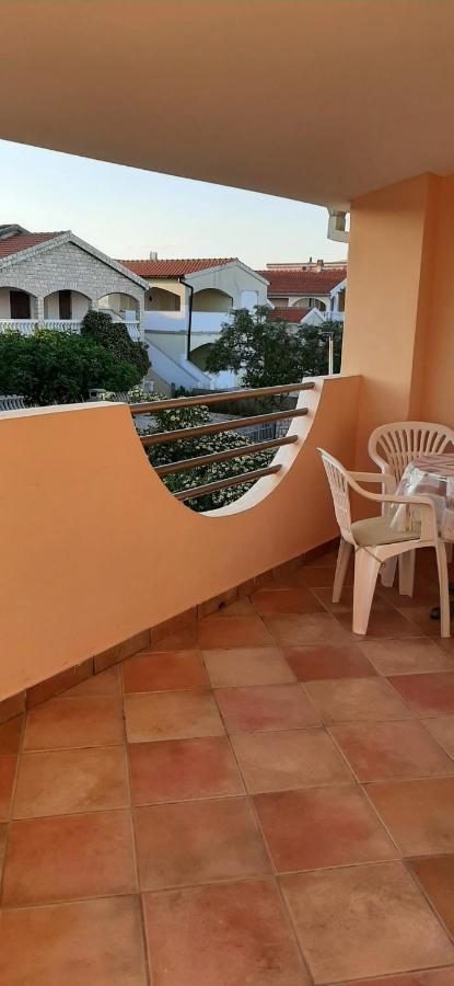 Villa Dobra Family Apartments Vir Ngoại thất bức ảnh