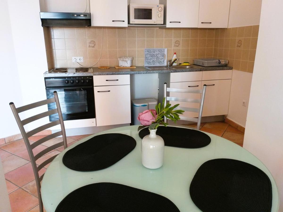 Villa Dobra Family Apartments Vir Ngoại thất bức ảnh