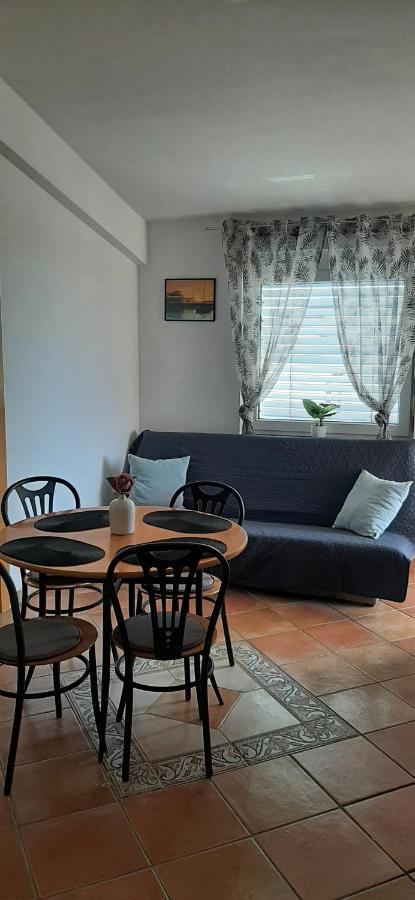 Villa Dobra Family Apartments Vir Ngoại thất bức ảnh